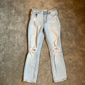 Abercrombie & Fitch The Skinny High Rise Jeans in Short